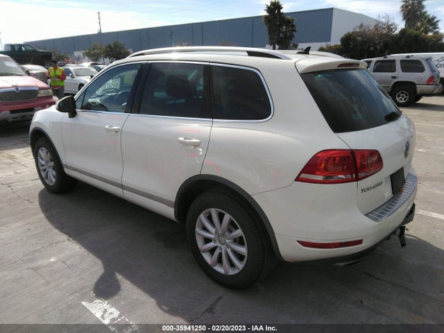 WVGFF9BPXBD002689 Volkswagen Touareg Sport