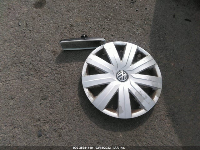 3VW267AJ2GM210983 Volkswagen Jetta Sedan 1.4t S