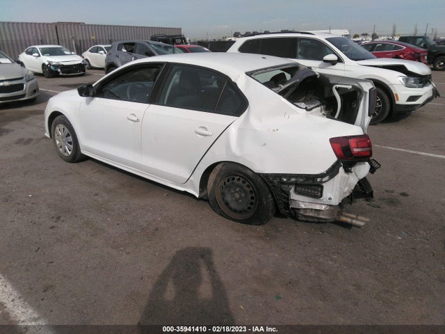 3VW267AJ2GM210983 Volkswagen Jetta Sedan 1.4t S