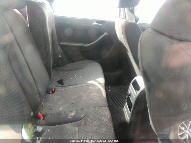 3VW267AJ2GM210983 Volkswagen Jetta Sedan 1.4t S