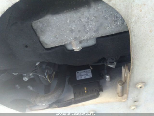 WBY2Z2C55HV676376 BMW I8