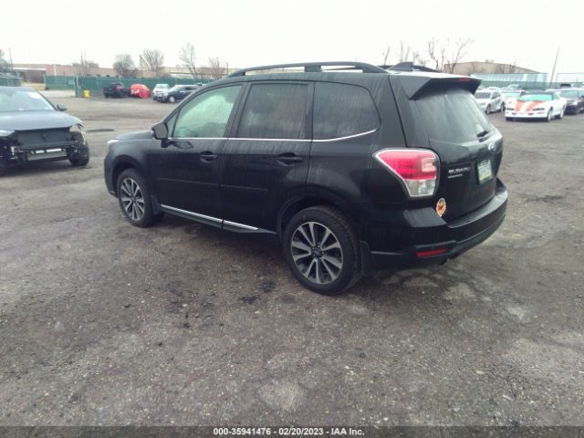 JF2SJGWC8HH454365 Subaru Forester Touring