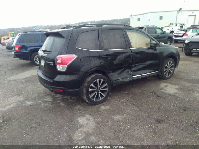 JF2SJGWC8HH454365 Subaru Forester Touring