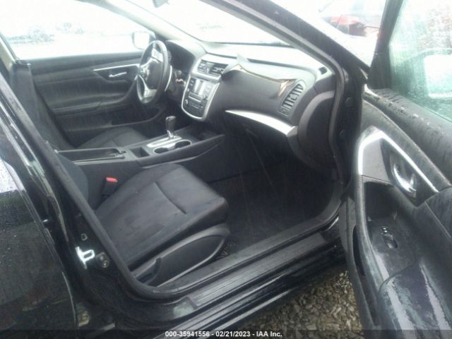 1N4AL3AP8HC213304 Nissan Altima 2.5 Sr