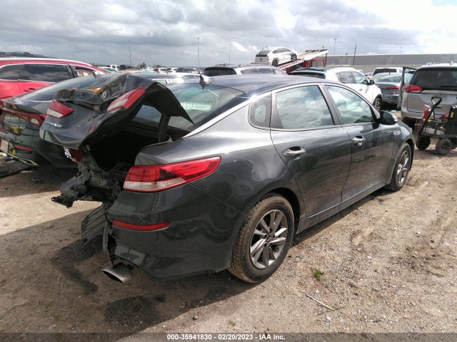 2020 Kia Optima, VIN: 5XXGT4L3XLG388571