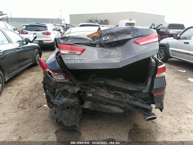 2020 Kia Optima, VIN: 5XXGT4L3XLG388571