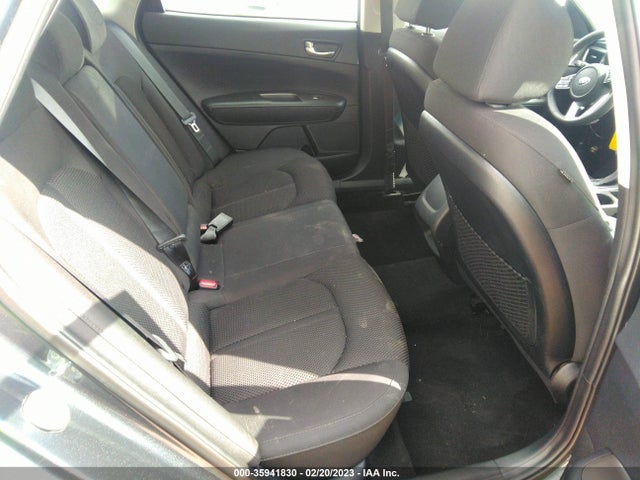 2020 Kia Optima, VIN: 5XXGT4L3XLG388571