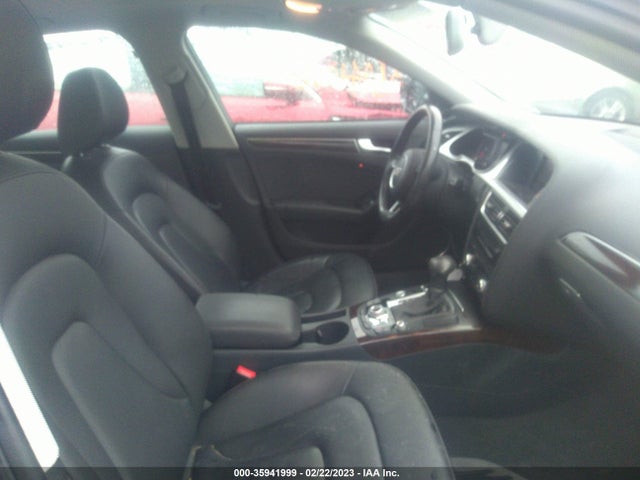 2016 Audi A4, VIN: WAUFFAFL9GN007913