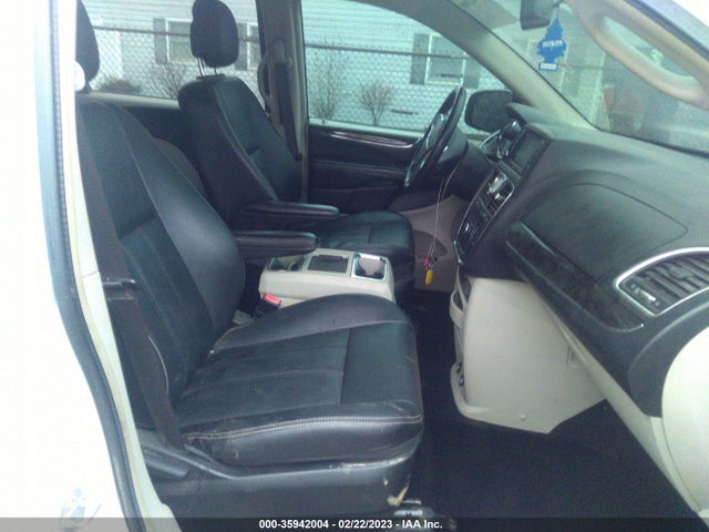 2016 Chrysler Town & Country, VIN: 2C4RC1BG2GR156958