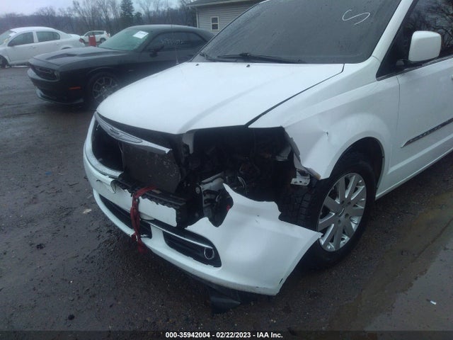 2016 Chrysler Town & Country, VIN: 2C4RC1BG2GR156958