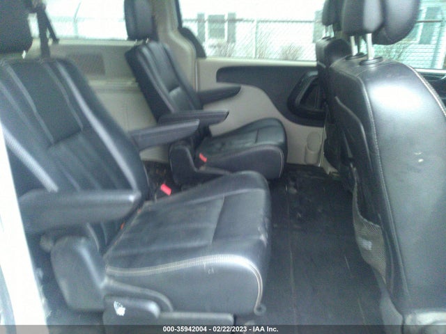 2016 Chrysler Town & Country, VIN: 2C4RC1BG2GR156958
