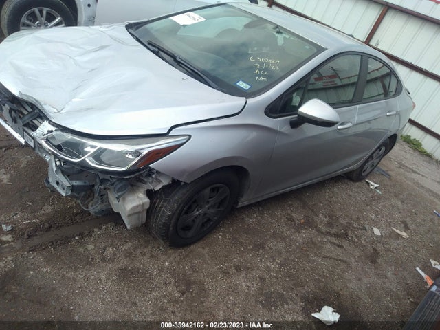 Chevrolet CRUZE LS 2017 1G1BC5SM0H7152188 Image 2
