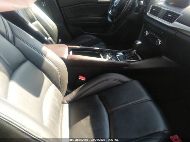 3MZBN1V31JM231844 Mazda Mazda3 Touring