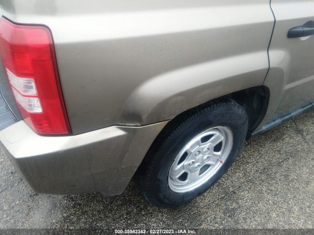 2007 JEEP PATRIOT SPORT VIN: 1J8FF28W17D392592