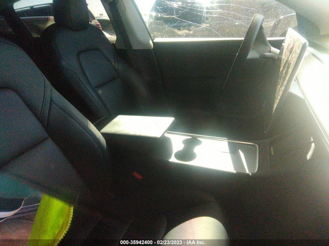 Tesla Model Y Long Range 2021 5YJYGDEE3MF241133 Image 5