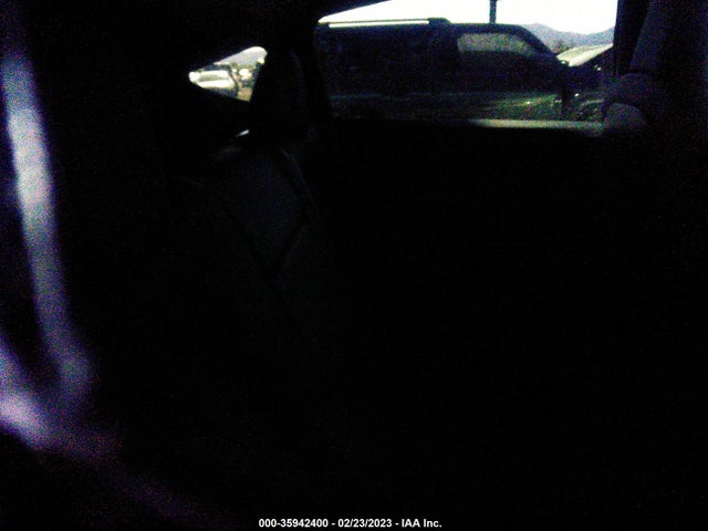 Tesla Model Y Long Range 2021 5YJYGDEE3MF241133 Image 8