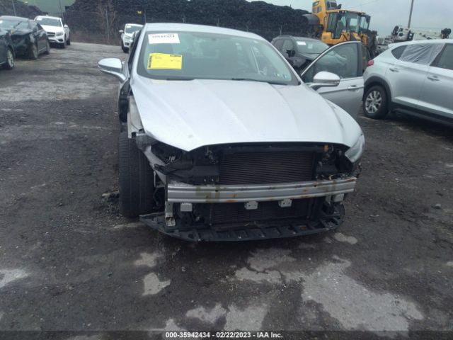 3FA6P0HD5GR336496 Ford FUSION SE