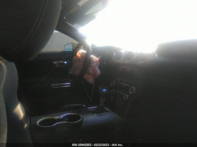 1FA6P8AMXF5335208 Ford Mustang V6
