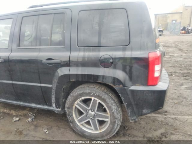 1J4FT28B59D105975 Jeep Patriot Sport