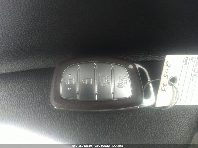 Hyundai Tucson Value 2017 KM8J3CA20HU566480 Image 3