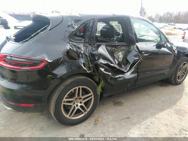2018 Porsche Macan, VIN: WP1AA2A58JLB07464