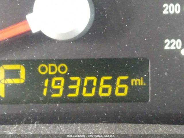KNDMH4C79B6382846 KIA SEDONA EX