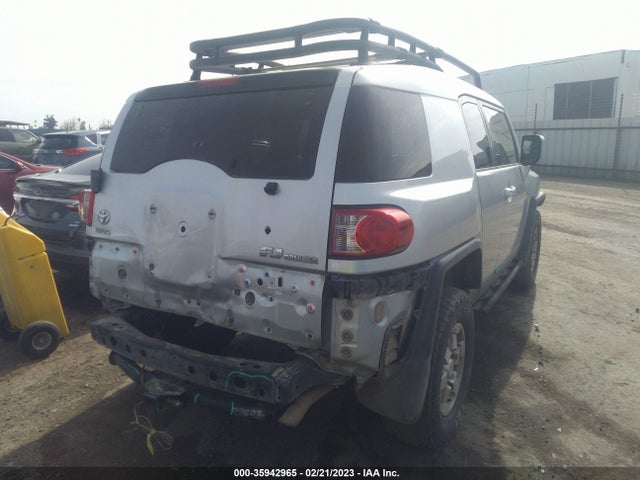2007 TOYOTA FJ CRUISER VIN: JTEBU11F770089187