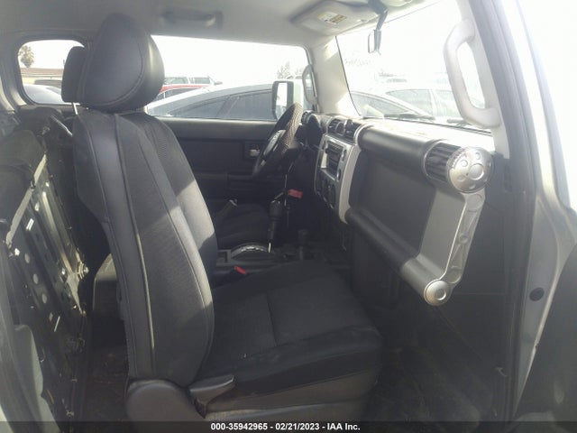 2007 TOYOTA FJ CRUISER VIN: JTEBU11F770089187
