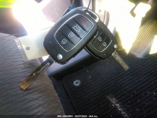 Hyundai Santa Fe Se 2017 KM8SM4HF7HU176749 Image 3