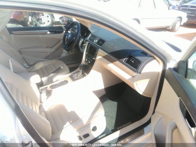1VWCT7A39HC069914 Volkswagen Passat 1.8t Sel Premium