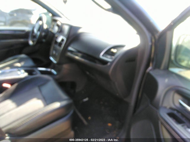 2C4RC1HG1ER132459 Chrysler Town & Country S