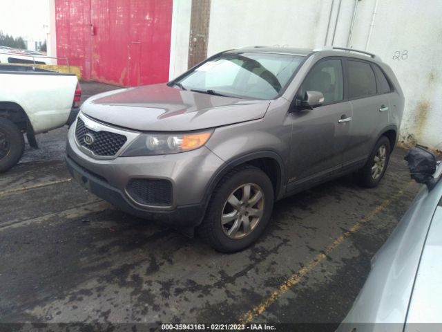 5XYKTDA29BG169549 KIA SORENTO LX