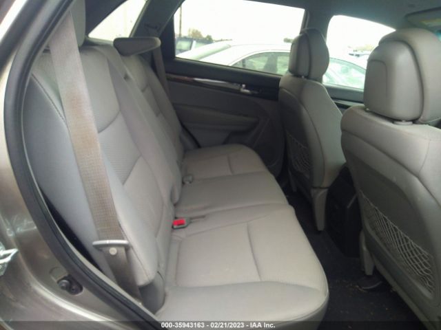 5XYKTDA29BG169549 KIA SORENTO LX