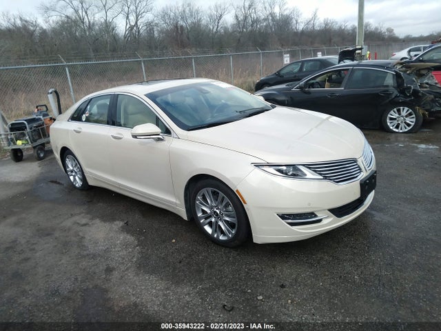 2014 Lincoln MKZ, VIN: 3LN6L2LU3ER824931