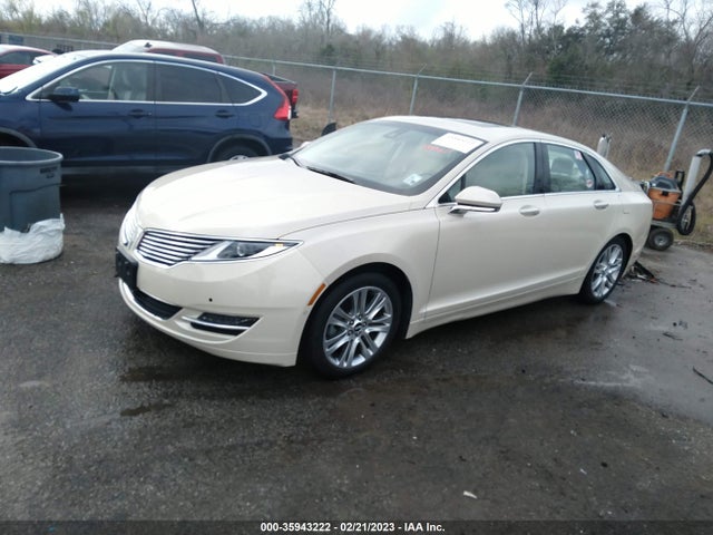 2014 Lincoln MKZ, VIN: 3LN6L2LU3ER824931