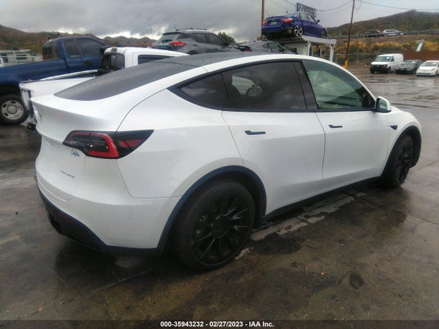Tesla Model Y 2020 5YJYGDEE0LF037419 Image 4