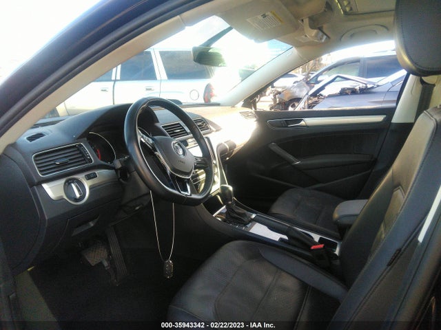 1VWLA7A34KC007530 Volkswagen Passat 2.0t Wolfsburg Edition