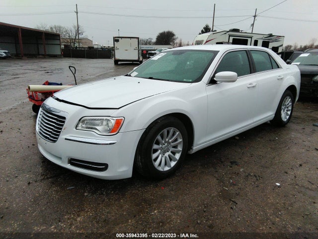 Chrysler 300 2014 2C3CCAAG9EH378833 Image 2