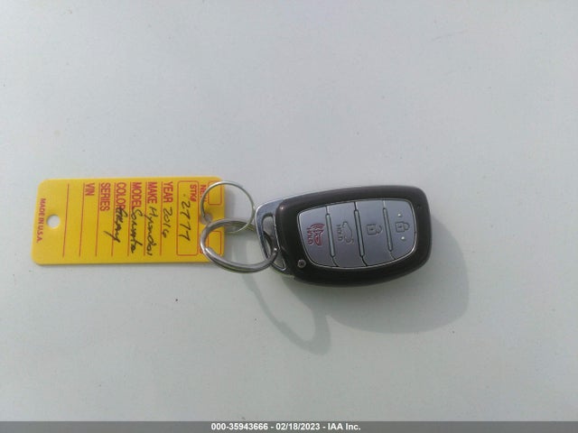 2016 Hyundai Sonata, VIN: KMHE24L1XGA025421