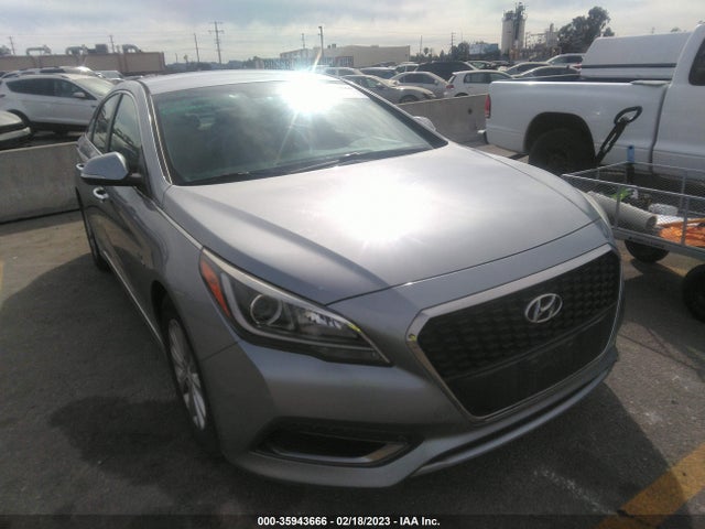 2016 Hyundai Sonata, VIN: KMHE24L1XGA025421
