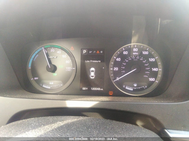 2016 Hyundai Sonata, VIN: KMHE24L1XGA025421