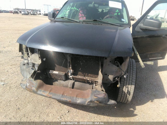 2004 FORD EXPEDITION SPECIAL SERVICE/XLT VIN: 1FMRU15W94LA14946