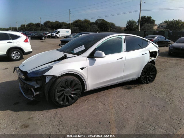 Tesla Model Y Performance 2022 7SAYGDEF8NF442054 Image 2