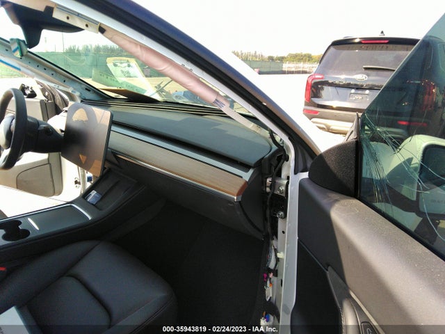 Tesla Model Y Performance 2022 7SAYGDEF8NF442054 Image 6