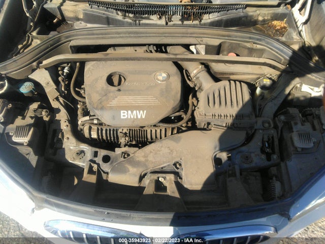 2016 BMW X1, VIN: WBXHT3C38GP889975