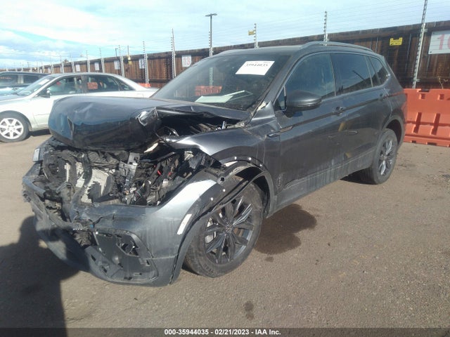 3VV2B7AX6NM160011 Volkswagen TIGUAN SE