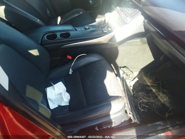 2016 LEXUS IS 300 VIN: JTHCM1D27G5005713