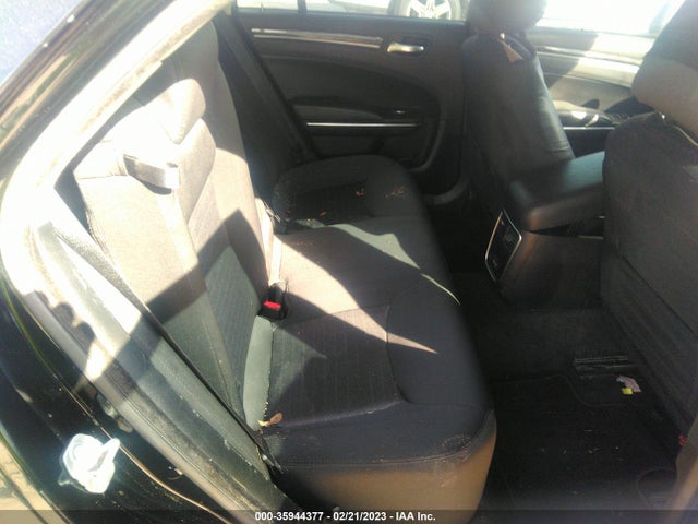 2C3CCARG4JH309210 Chrysler 300 Touring