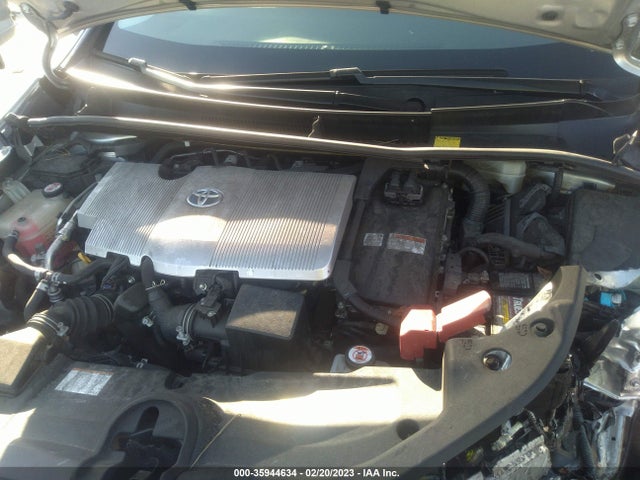 Toyota Prius Four 2016 JTDKARFU4G3029322 Image 11