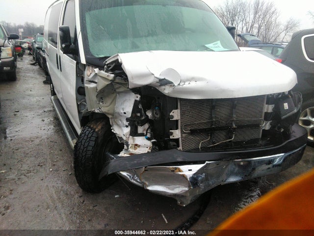 2017 GMC Savana, VIN: 1GTW7AFF4H1908996